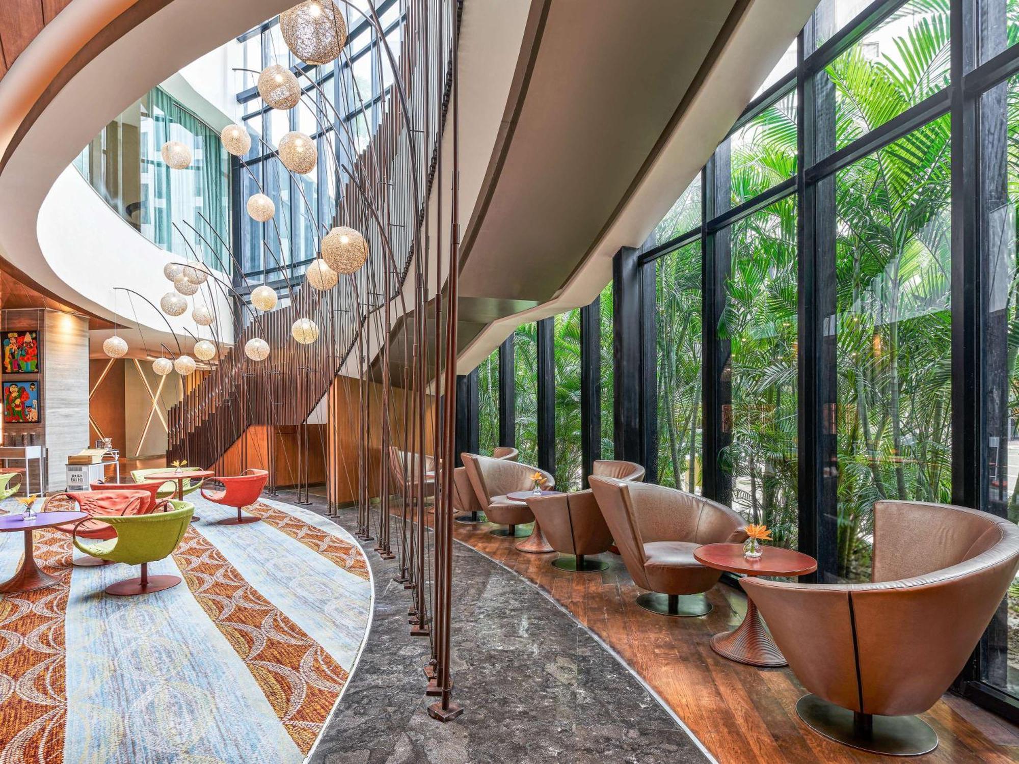 Pullman New Delhi Aerocity Kültér fotó The lobby