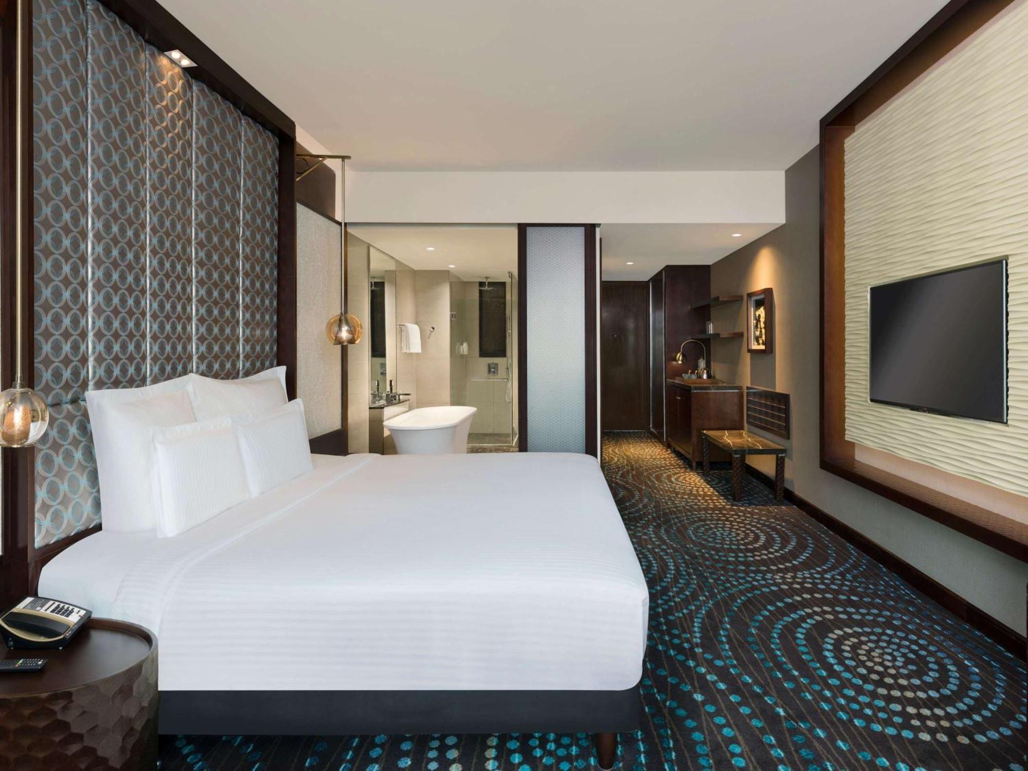 Pullman New Delhi Aerocity Kültér fotó Deluxe King