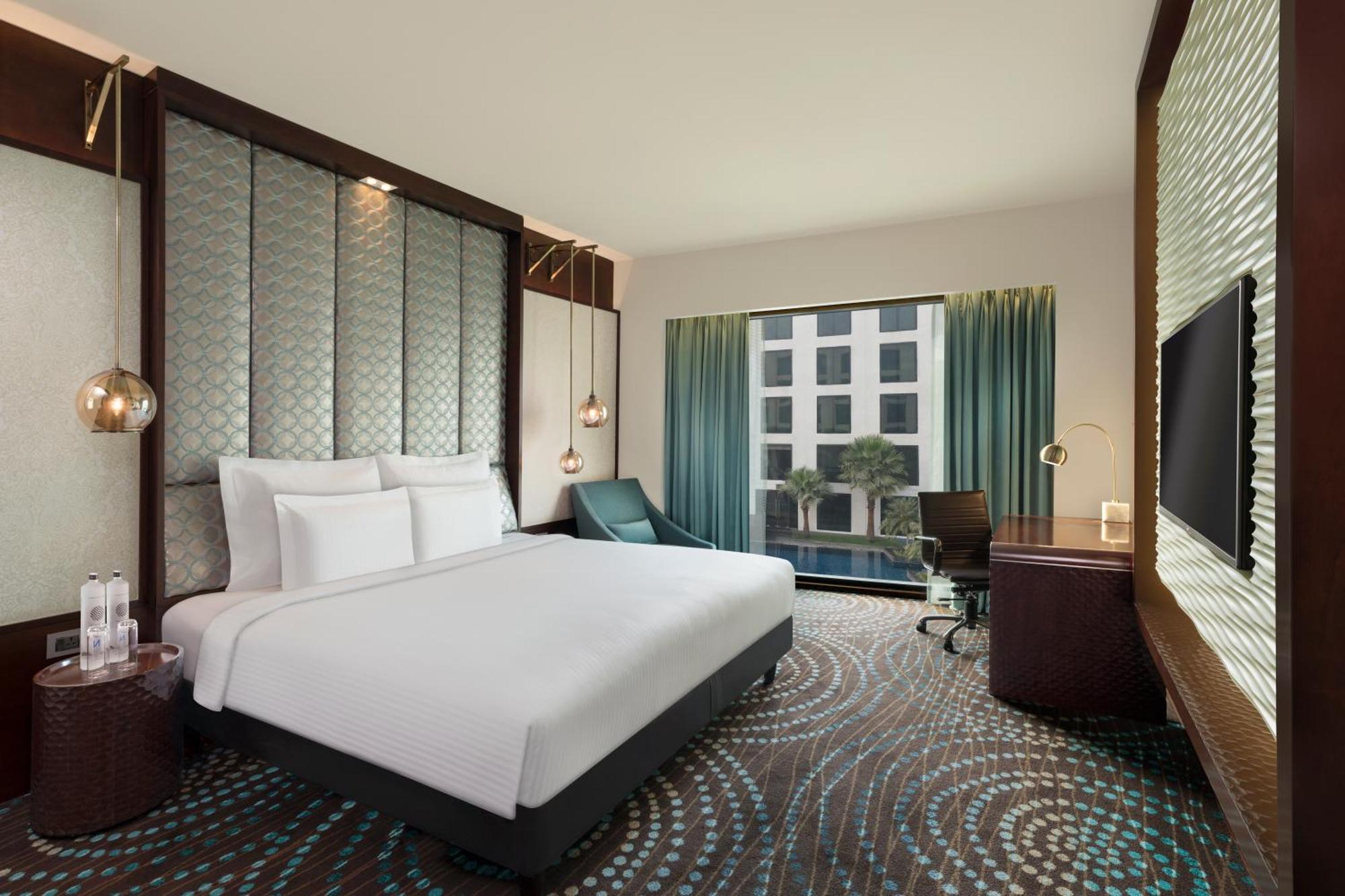 Pullman New Delhi Aerocity Kültér fotó Deluxe Room